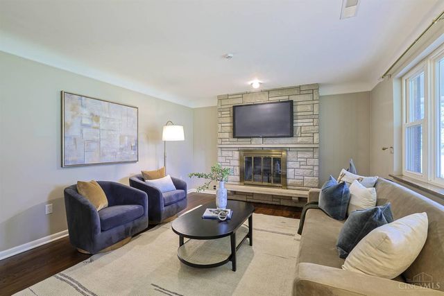 839 Wards Corner Road, Miami Twp, OH 45140