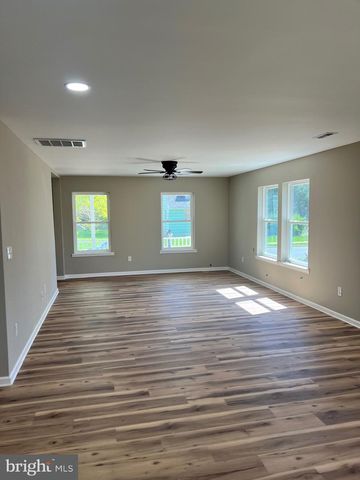 44 E NORTH ST, Smyrna, DE 19977