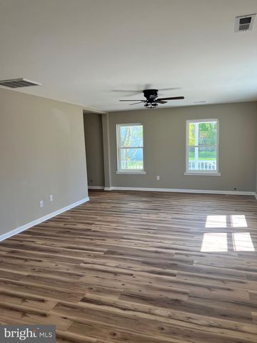 44 E NORTH ST, Smyrna, DE 19977