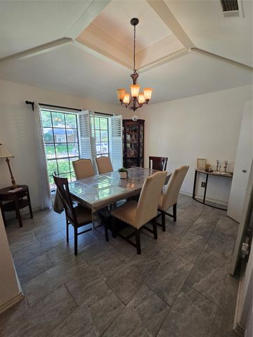 6524 Garlinghouse Lane, Dallas, TX 75252