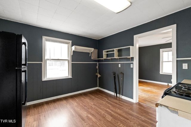 1230 Indian Ridge Road, Johnson City, TN 37604