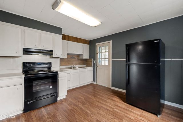 1230 Indian Ridge Road, Johnson City, TN 37604