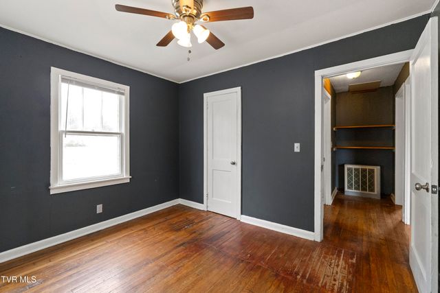 1230 Indian Ridge Road, Johnson City, TN 37604