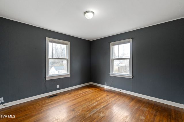 1230 Indian Ridge Road, Johnson City, TN 37604