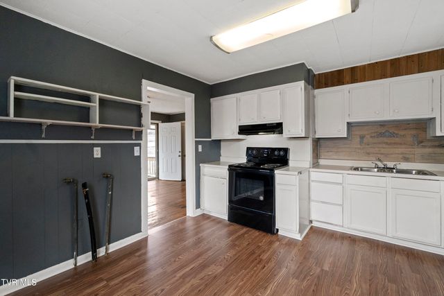 1230 Indian Ridge Road, Johnson City, TN 37604