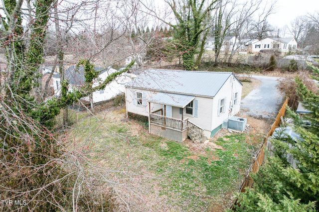 1230 Indian Ridge Road, Johnson City, TN 37604