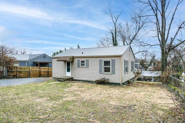 1230 Indian Ridge Road, Johnson City, TN 37604