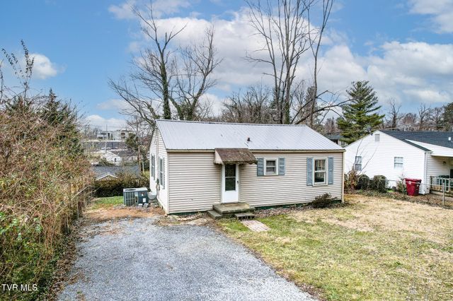 1230 Indian Ridge Road, Johnson City, TN 37604