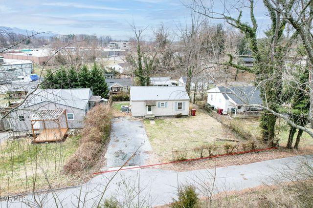 1230 Indian Ridge Road, Johnson City, TN 37604