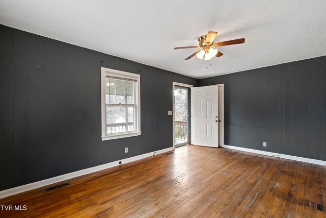 1230 Indian Ridge Road, Johnson City, TN 37604