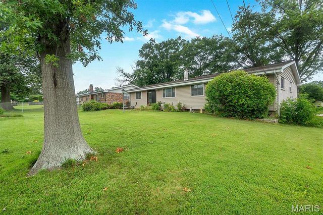 4466 Gemini Drive, St Louis, MO 63128