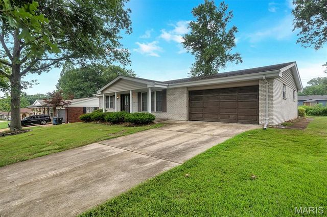 4466 Gemini Drive, St Louis, MO 63128