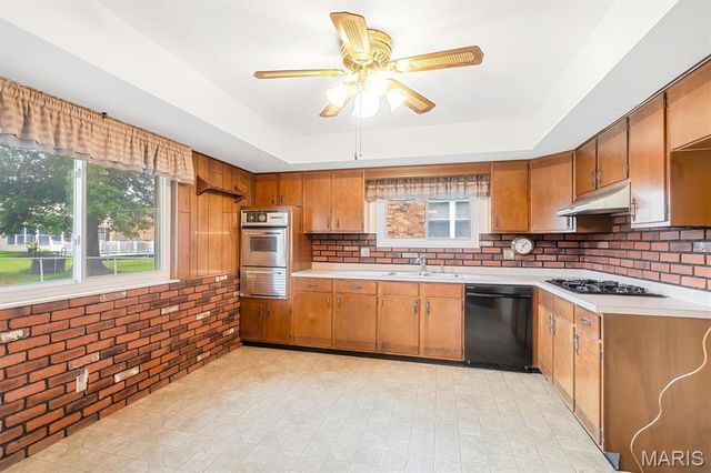 4466 Gemini Drive, St Louis, MO 63128
