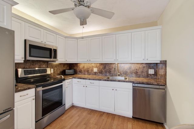 4082 Wolverton, Boca Raton, FL 33434