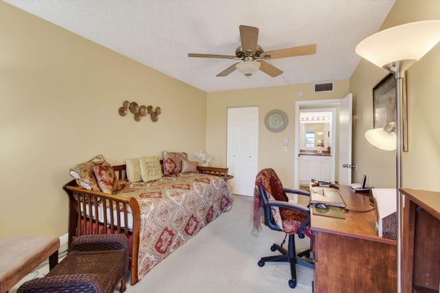 4082 Wolverton, Boca Raton, FL 33434