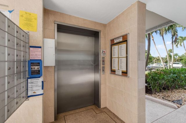 4082 Wolverton, Boca Raton, FL 33434