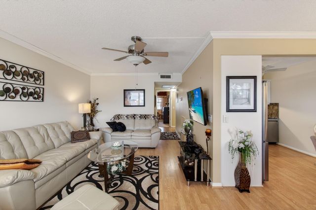 4082 Wolverton, Boca Raton, FL 33434