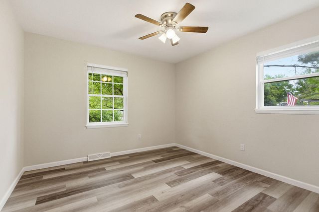 1404 PICKFORD PL, Columbia, MO 65203