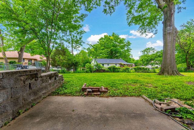 1404 PICKFORD PL, Columbia, MO 65203