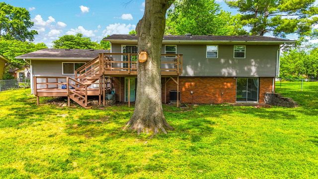 1404 PICKFORD PL, Columbia, MO 65203