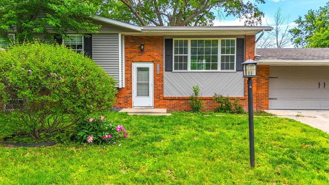 1404 PICKFORD PL, Columbia, MO 65203