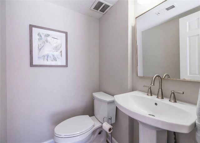 12 Bassett Hall Place NW, Atlanta, GA 30318