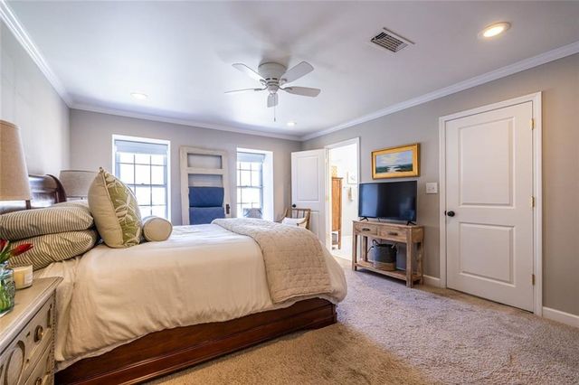 12 Bassett Hall Place NW, Atlanta, GA 30318