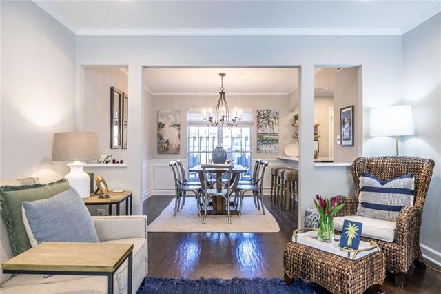 12 Bassett Hall Place NW, Atlanta, GA 30318