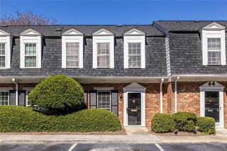 12 Bassett Hall Place NW, Atlanta, GA 30318