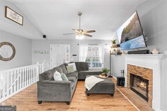 93 4th Street, Emerson, GA 30137