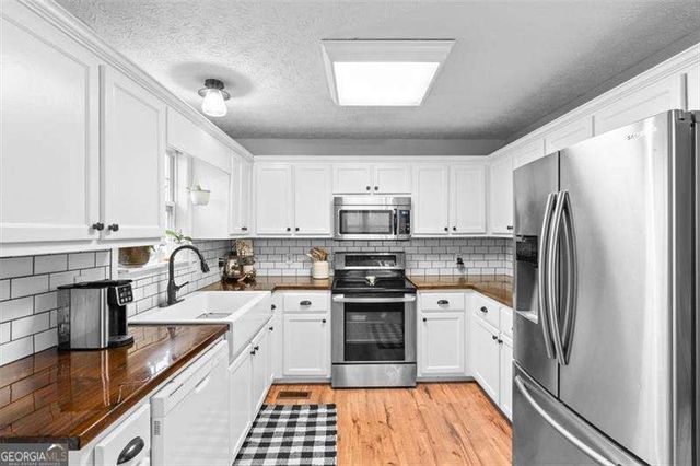 93 4th Street, Emerson, GA 30137