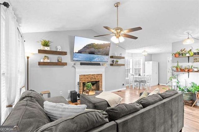 93 4th Street, Emerson, GA 30137