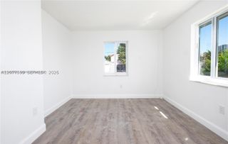 1933 NW 2nd Ct, Miami, FL 33136
