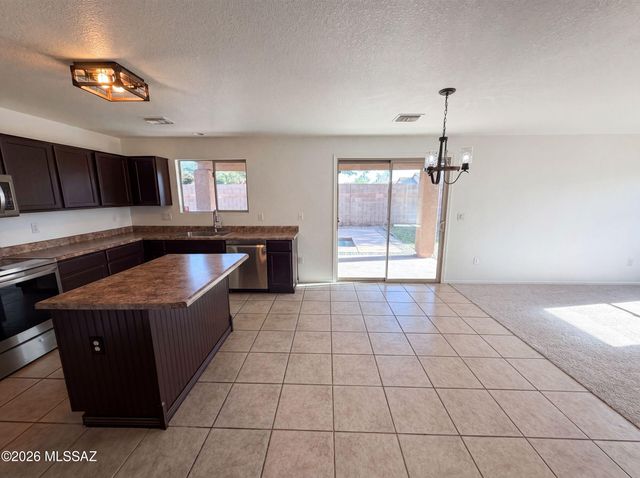 11244 W Massey Drive, Marana, AZ 85653