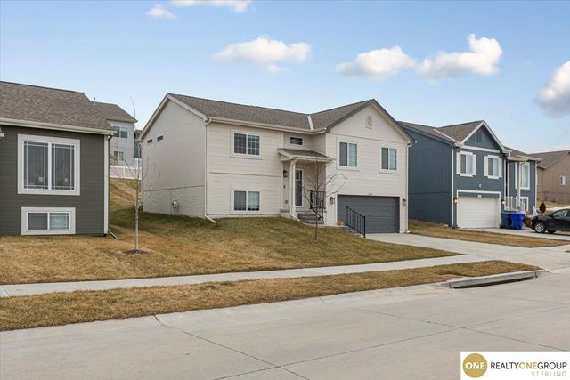 7764 N 108th Street, Omaha, NE 68142