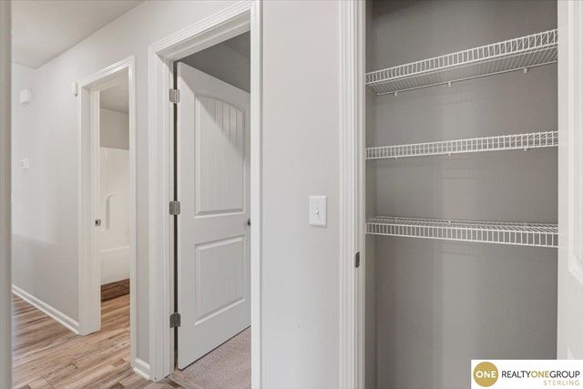 7764 N 108th Street, Omaha, NE 68142