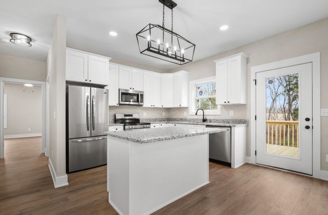 44 Ghea Rd, Normandy, TN 37360