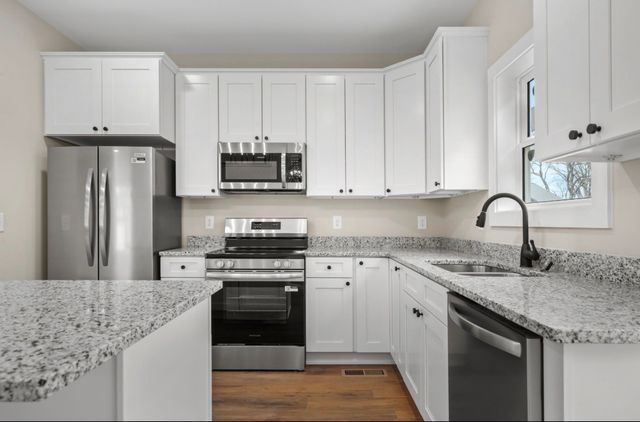 44 Ghea Rd, Normandy, TN 37360