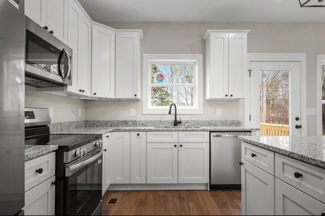 44 Ghea Rd, Normandy, TN 37360