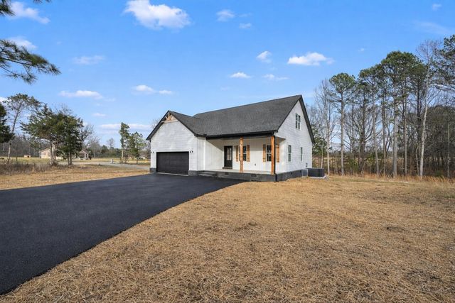 44 Ghea Rd, Normandy, TN 37360