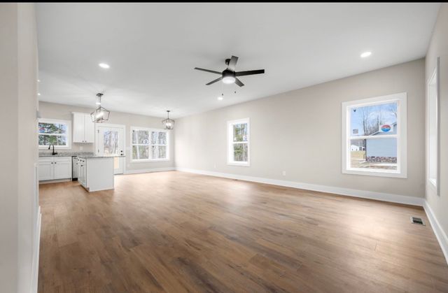 44 Ghea Rd, Normandy, TN 37360