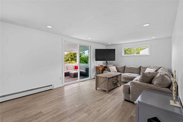 4 Notre Dame Street, Coventry, RI 02816