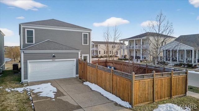 1001 Kilderkin Way, St Charles, MO 63301