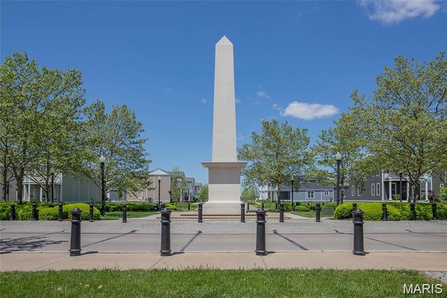 1001 Kilderkin Way, St Charles, MO 63301