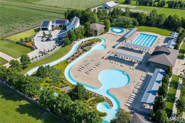 1001 Kilderkin Way, St Charles, MO 63301