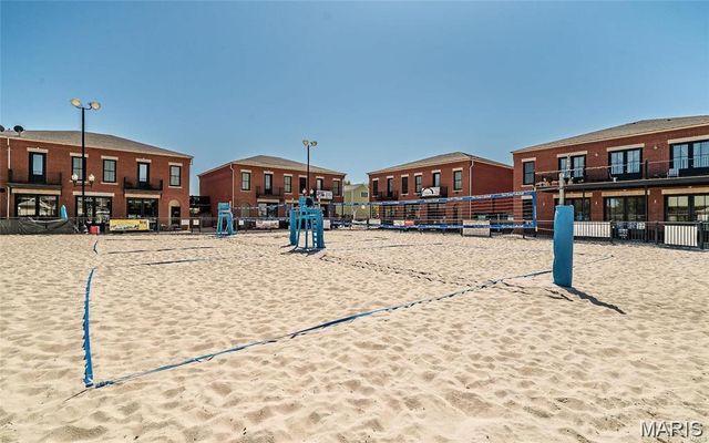 1001 Kilderkin Way, St Charles, MO 63301