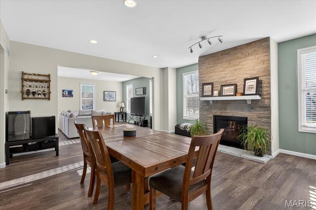 1001 Kilderkin Way, St Charles, MO 63301