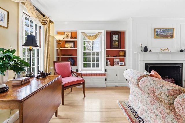 45 Cheever Cir, Andover, MA 01810