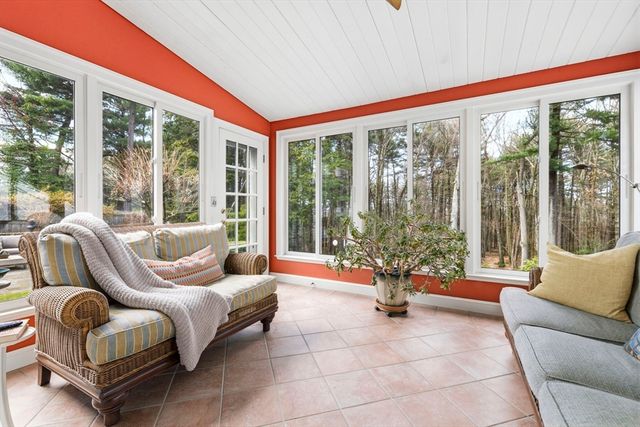 45 Cheever Cir, Andover, MA 01810