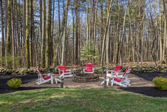 45 Cheever Cir, Andover, MA 01810